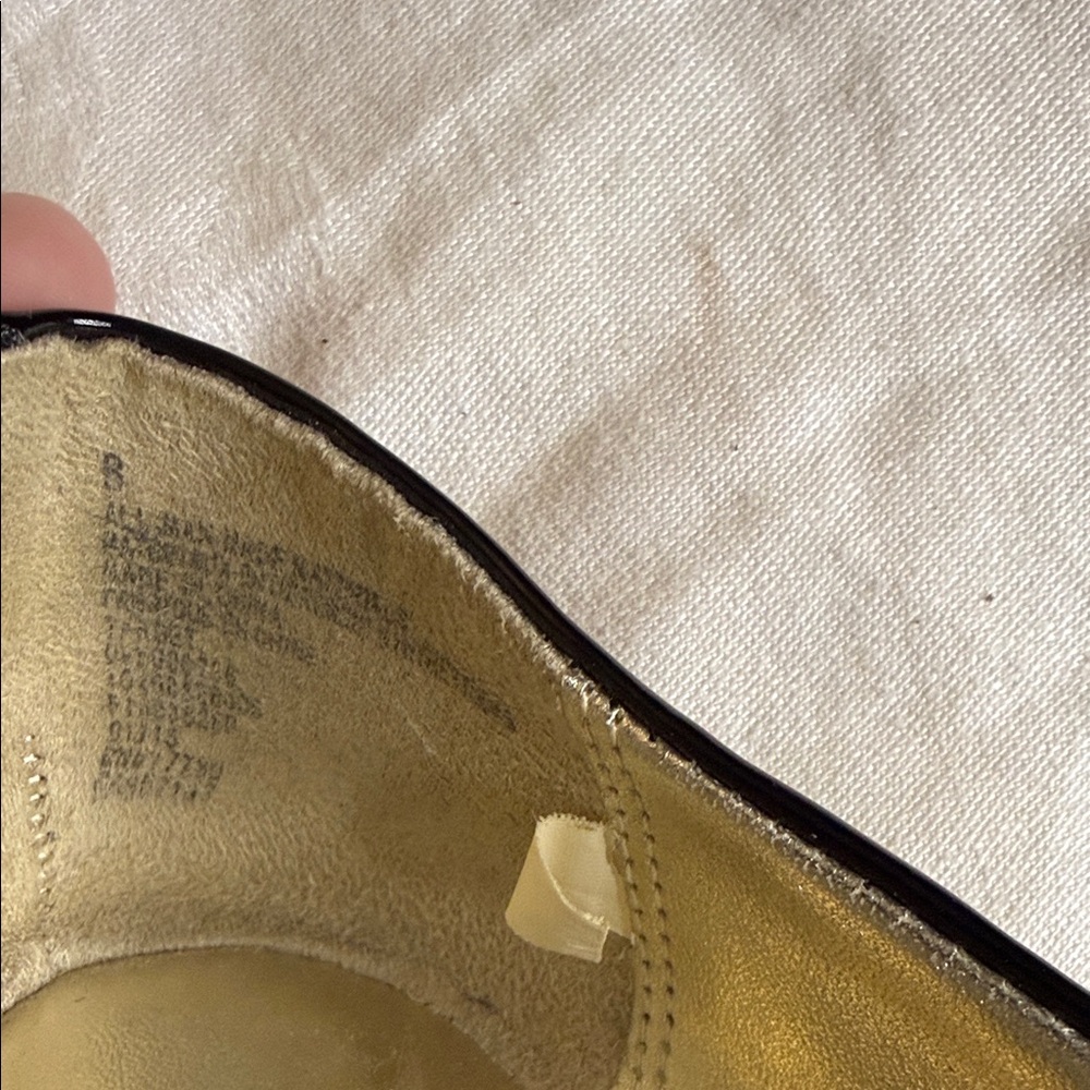 Xhilaration Black Patent Round-Toe Ballet Flats - Picture 6 of 6
